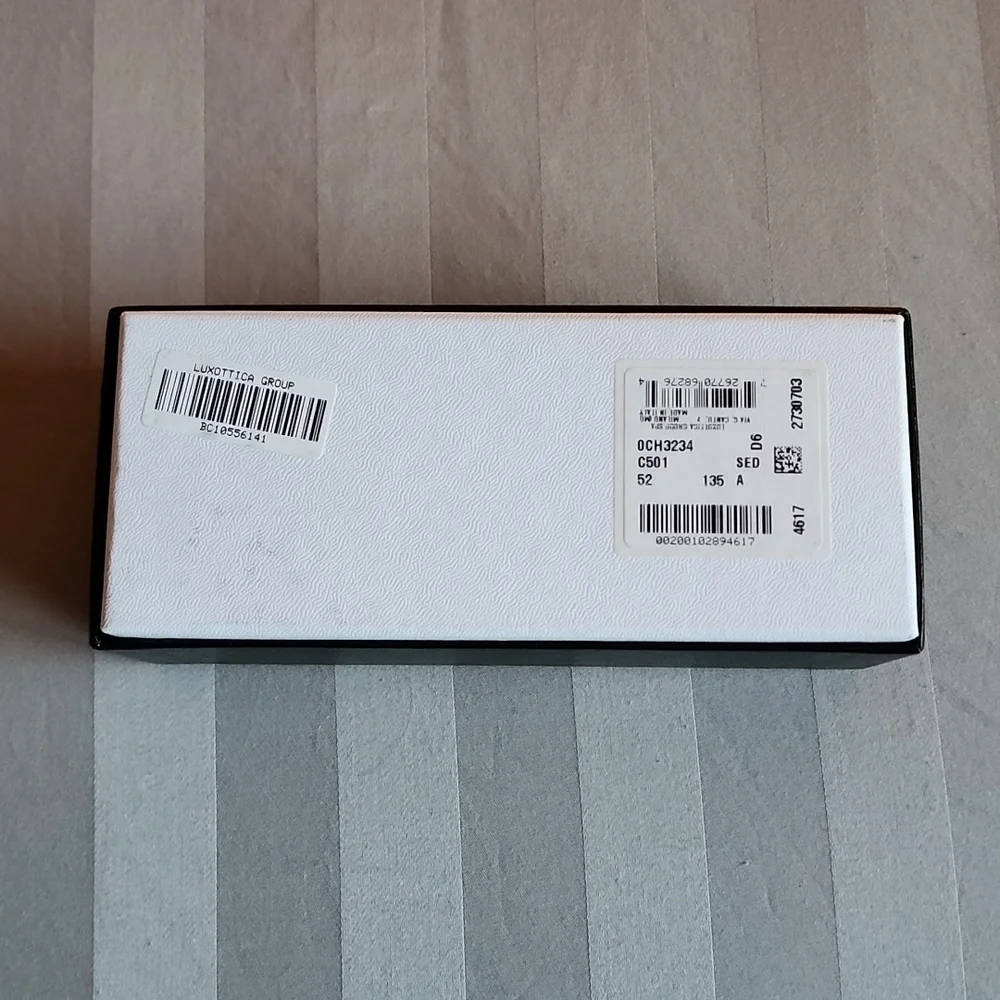 Genuine Channel Eyeglass Box (empty) - Picture 5 of 8